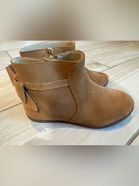 Janie and Jack Tan Suede Bow Ankle Boots